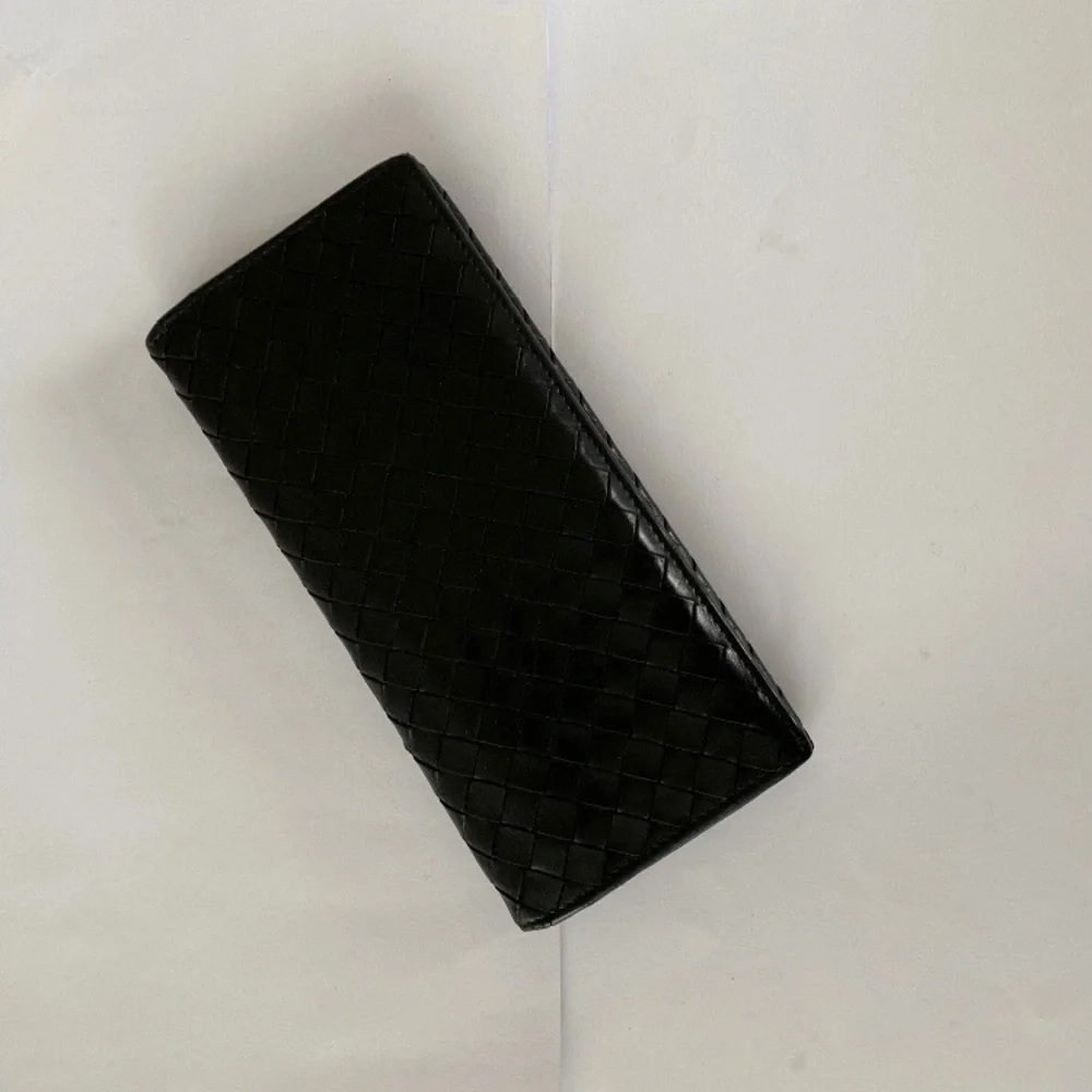 $990 Bottega Veneta Nappa Black Leather Intrecciato Flap Bifold Long Wallet